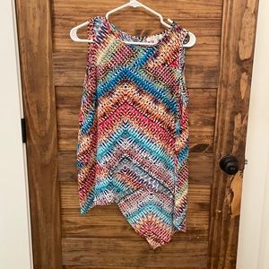 Beautiful printed sleeveless top.